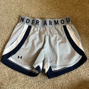 under armour athletic shorts size small